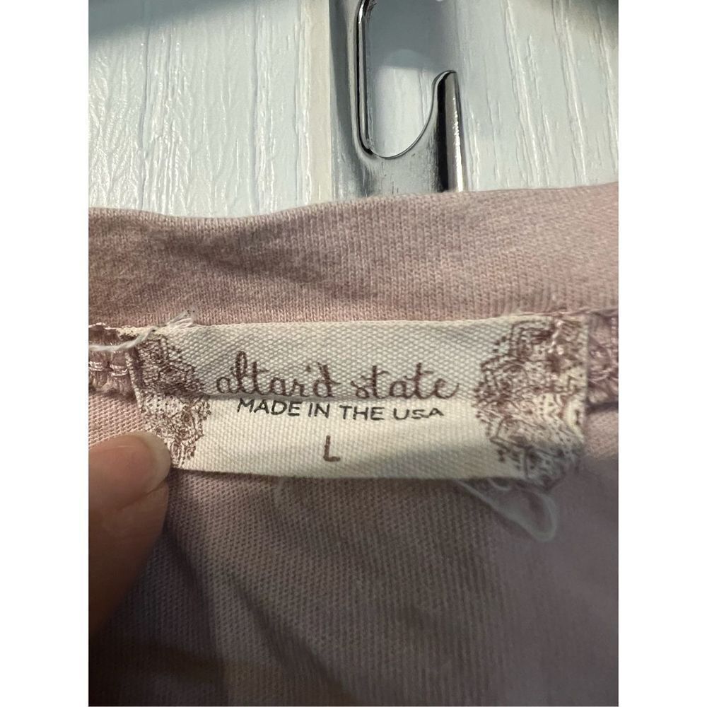Altar’d State Shirt - Picture 3 of 4